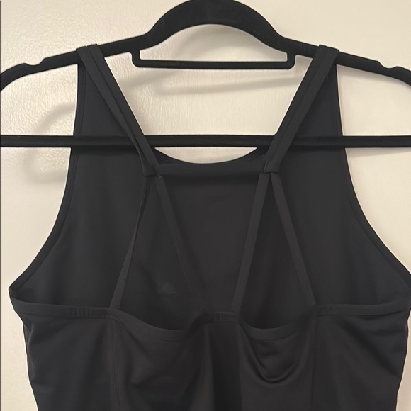 Zella Black Sporty Tank Top - Picture 2 of 3